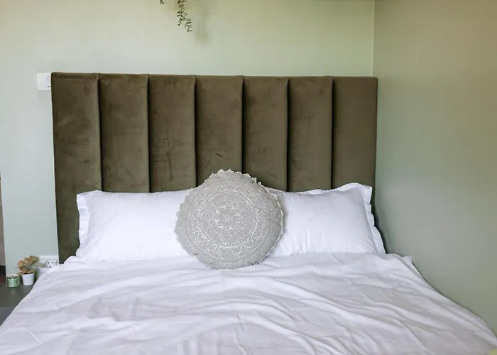 Oasis - Quiet, Cozy & Convenient *